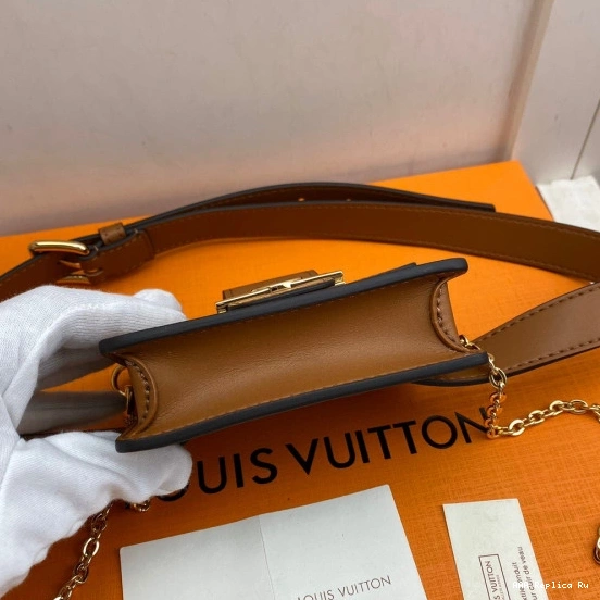 AAA Pruses Bags DAUPHINE LOUIS VUITTON BB BUMBAG 0822